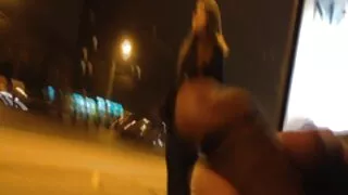 Skaista Brunete maigi seks hidden cam padodas viņas mīļākais