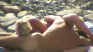 Nobriedis elastīgu shmara seks vidos fucked ar boss