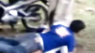 Krievijas aicināja savu draudzeni, lai apmeklētu, lai palīdzētu sūkāt son mom seks puisis